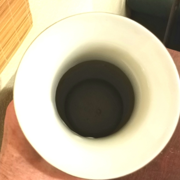 🌺SOLD🌺 Large Antique Tapestry Porcelain Vase - Picture 6 of 6